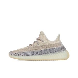 Ultra-Comfy Cream Yeezy Slides: Your Everyday Luxury Footwear