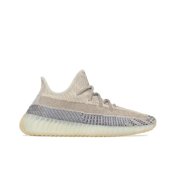Ultra-Comfy Cream Yeezy Slides: Your Everyday Luxury Footwear - Image 2