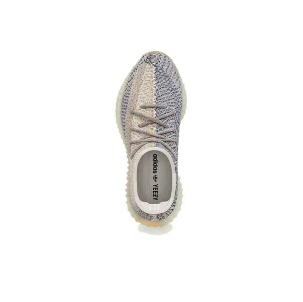 Ultra-Comfy Cream Yeezy Slides: Your Everyday Luxury Footwear - Image 3